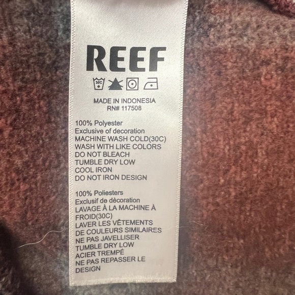 Reef Men's Kerney Jacket - red/black plaid / Sherpa collar - size S - Picture 8 of 9